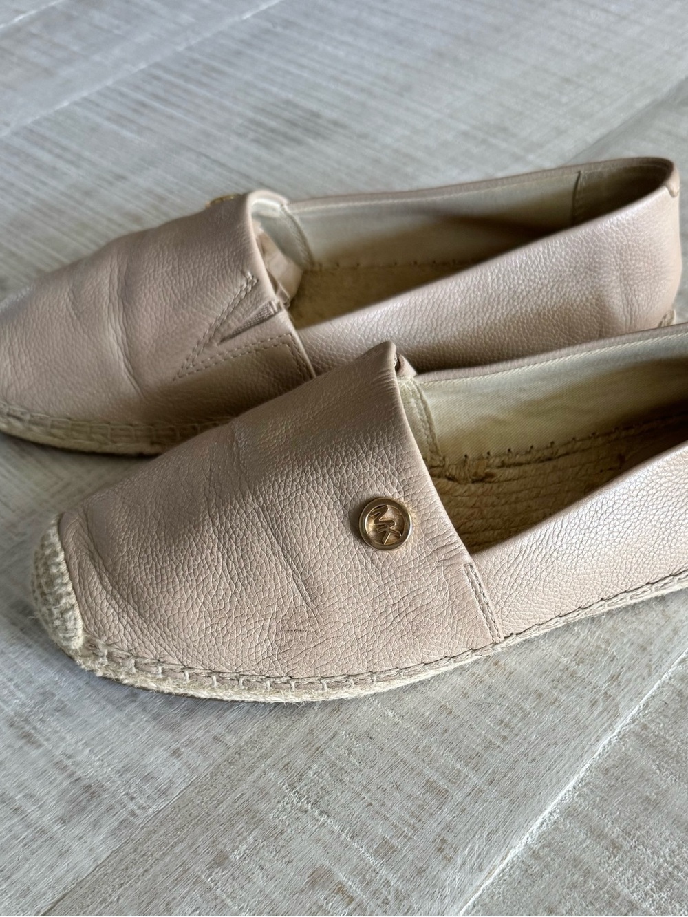 Michael Kors Kendrick Leather Espadrille Loafers Beige Gold Size 8M